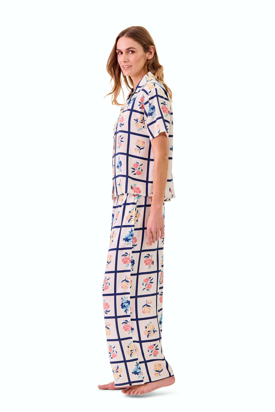 Cloud Dancer Woven Notch Sleep Capri Set